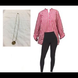 Kim Rodgers pink plaid long sleeve top 💗